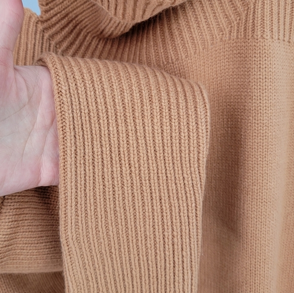 Lush women's open shoulder sweater size M - Picture 7 of 10